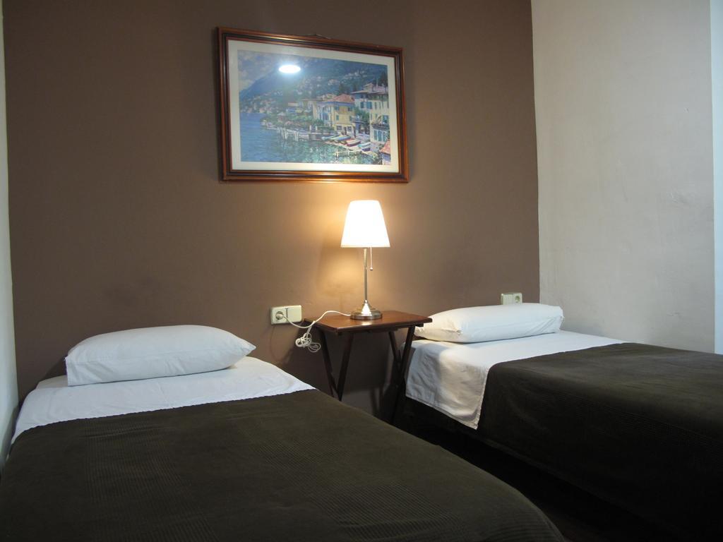 Hostal Lk Barcelone Extérieur photo