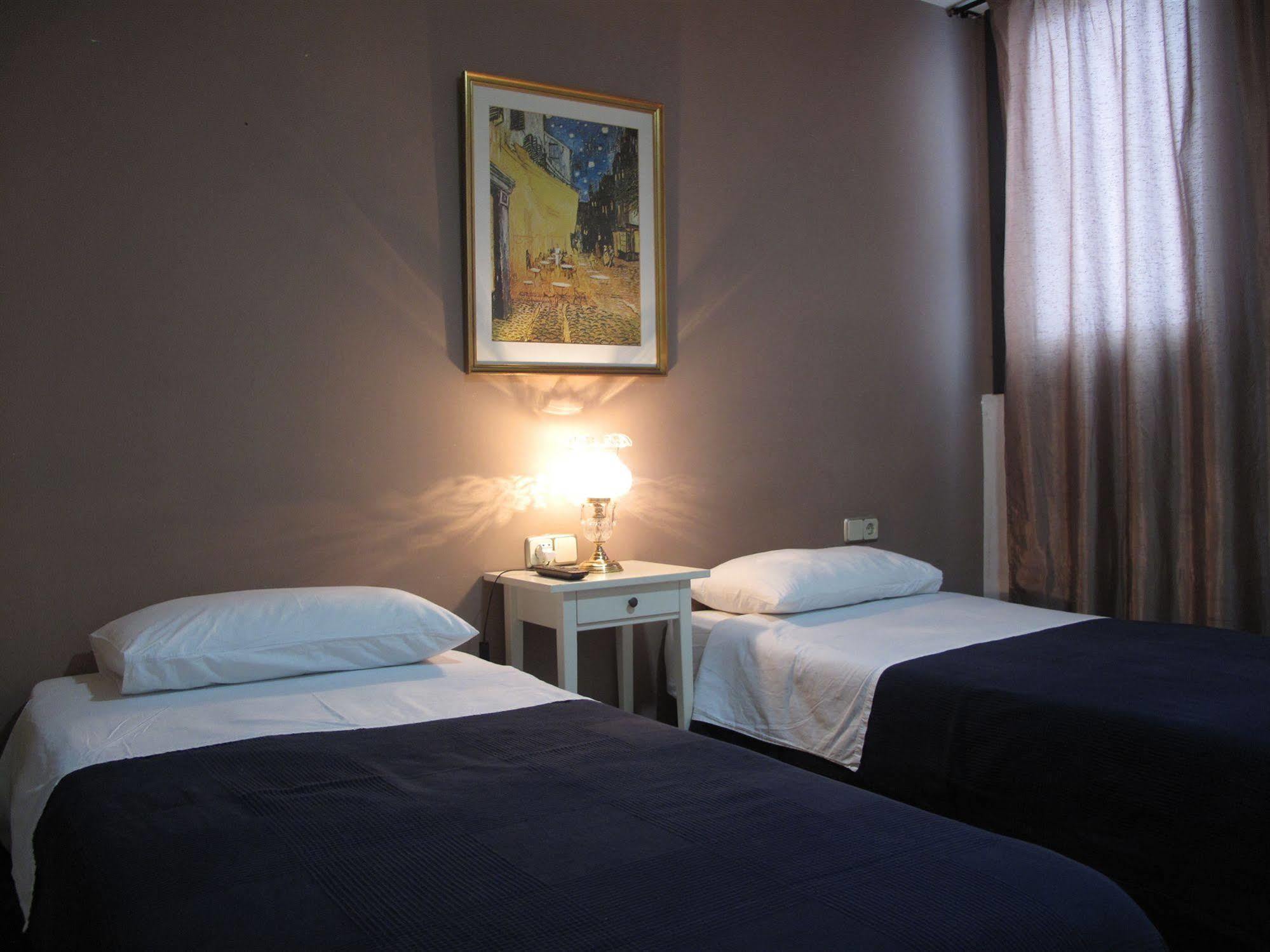 Hostal Lk Barcelone Extérieur photo