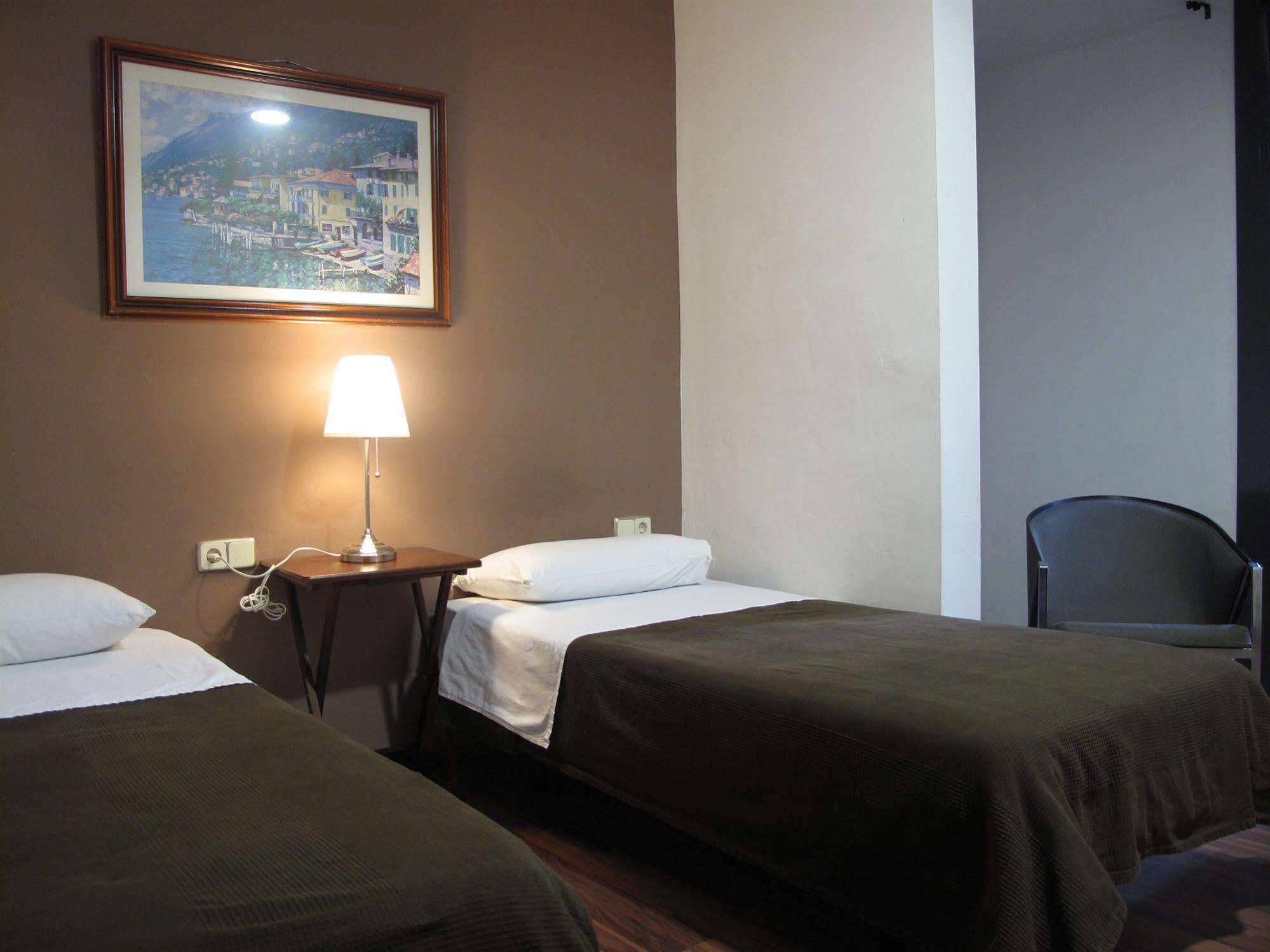 Hostal Lk Barcelone Extérieur photo